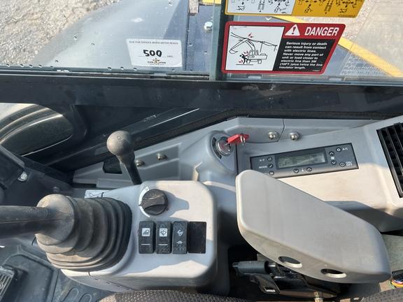 DORF - 35 P TIER EXCAVATOR GEN A - Cab w/ AC; Long Arm; Rubber Tracks; Blade