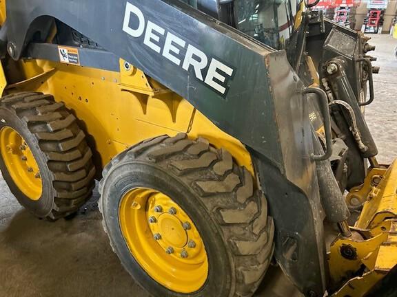 318G SKID STEER LOADER BASE - Cab w/ AC, EH Joystick Controls, Air Ride Seat; 2 Speed; Self-Leveling; Beefy Baby Tires; General Purpose Bkt