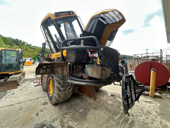2019 PONSSE BUFFALO - Cab w/ AC; 8x8; Axles: Heavy Duty