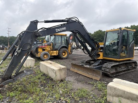 85 P TIER EXCAVATOR GEN A - Cab w/ AC; 450 mm (18 in.) Pads; w/ Bucket; Angle Blade