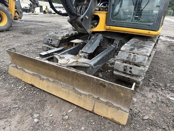 85 P TIER EXCAVATOR GEN A - Cab w/ AC; 450 mm (18 in.) Pads; w/ Bucket; Angle Blade