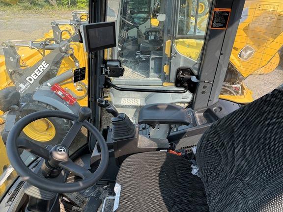 324 P FOUR WHL DRIVE LOADER -Cab w/ AC; 405/70R20 Tires