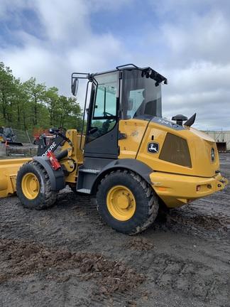 324 P FOUR WHL DRIVE LOADER - Cab w/ AC; General Purpose Bkt; 400/70R20 Tires