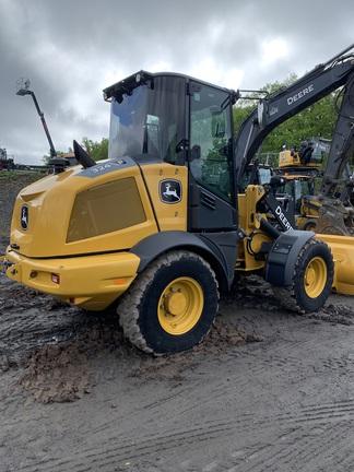 324 P FOUR WHL DRIVE LOADER - Cab w/ AC; General Purpose Bkt; 400/70R20 Tires