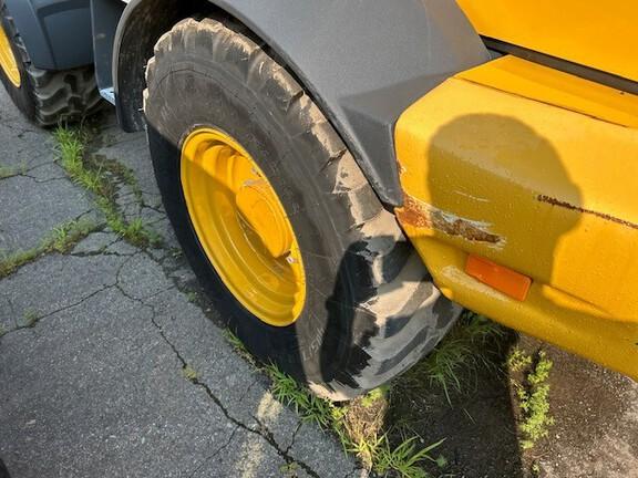324 P FOUR WHL DRIVE LOADER - Cab w/ AC; General Purpose Bkt; 400/70R20 Tires