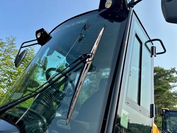 324 P FOUR WHL DRIVE LOADER - Cab w/ AC; General Purpose Bkt; 400/70R20 Tires