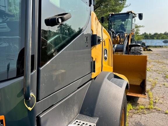 324 P FOUR WHL DRIVE LOADER - Cab w/ AC; General Purpose Bkt; 400/70R20 Tires