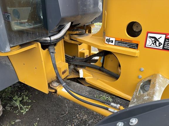 324 P FOUR WHL DRIVE LOADER - Cab w/ AC; General Purpose Bkt; 400/70R20 Tires