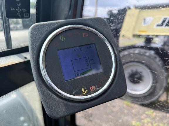 324 P FOUR WHL DRIVE LOADER - Cab w/ AC; General Purpose Bkt; 400/70R20 Tires