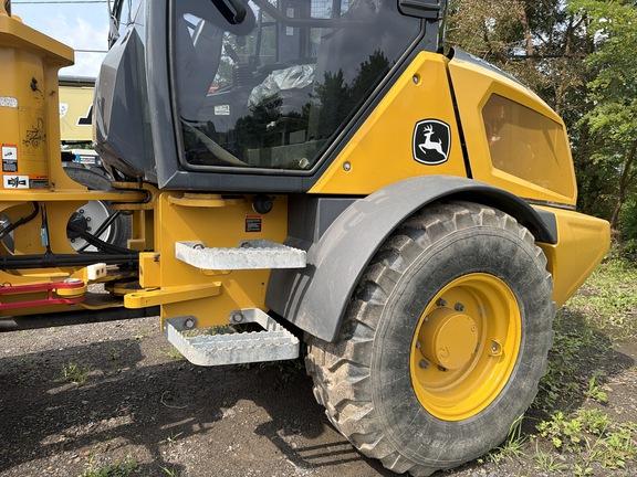 324 P FOUR WHL DRIVE LOADER - Cab w/ AC; General Purpose Bkt; 400/70R20 Tires