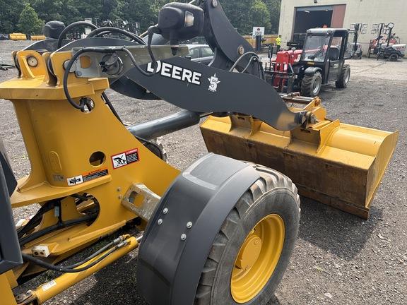 324 P FOUR WHL DRIVE LOADER - Cab w/ AC; General Purpose Bkt; 400/70R20 Tires
