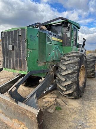 648L GRAPPLE SKIDDER - 
Cab w/ AC, Lever Steer; Dual Funct Grapple; Stacking Blade; Winch; 30.5 Tires