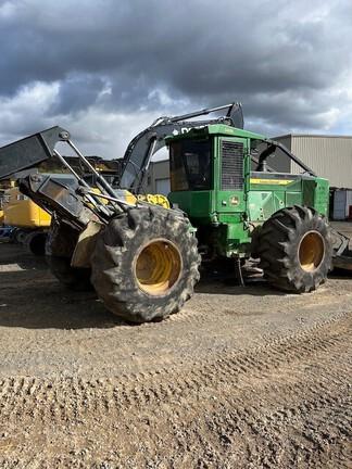 648L GRAPPLE SKIDDER - 
Cab w/ AC, Lever Steer; Dual Funct Grapple; Stacking Blade; Winch; 30.5 Tires