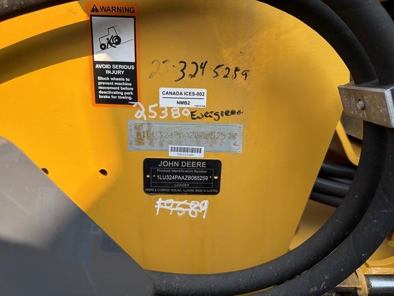 324 P FOUR WHL DRIVE LOADER - Cab w/ AC; 405/70R20 Tires