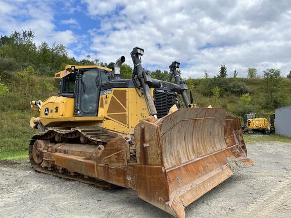 1050K PRODUCTION CRAWLER - Cab w/ AC; 24" Pads; Semi-U Blade, 3.96 m (156 in.) Blade; Ripper