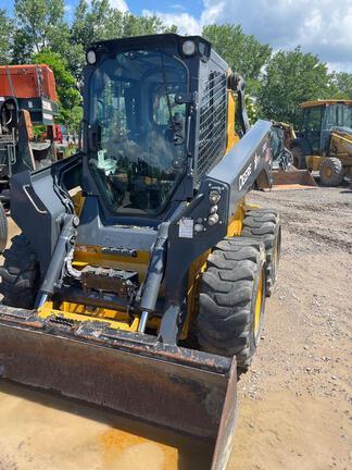 2023 John Deere 330G SKID STEER LOADER BASE - Cab w/ AC, ISO Pattern, Joystick Controls, Air Ride Seat; 2 Speed; 14x17.5 Tires; General Purpose Bkt; Options: Camera, Self-Leveling, Ride Control, 2 Speed, Hi-Flo