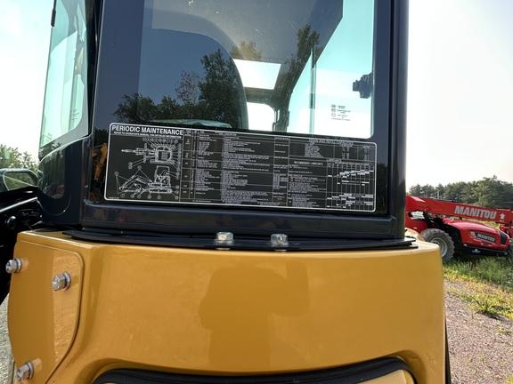 DORF 35 P TIER EXCAVATOR GEN A - Cab w/ AC; Long Arm; Rubber Tracks; Angle Blade
