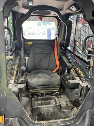 325G COMPACT TRACK LDR BASE - Cab w/ AC, ISO Pattern, Joystick Controls, Air Ride Seat; Zig-Zag Pattern, Wide Rubber Tracks; General Purpose Bkt; Options: Self-Leveling, Ride Control, 2 Speed, Hi-Flo