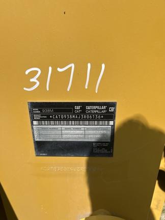 2018 CAT 938M - Cab w/ AC, Joystick Controls; Forks, Quick Coupler; 20.5 Tires; General Purpose Bkt