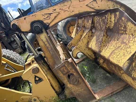 2018 CAT 938M - Cab w/ AC, Joystick Controls; Forks, Quick Coupler; 20.5 Tires; General Purpose Bkt