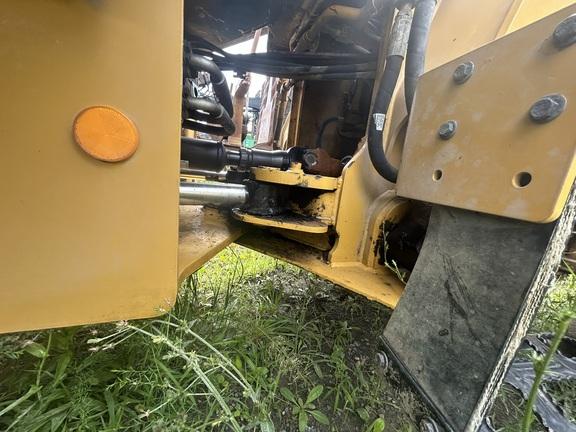 2018 CAT 938M - Cab w/ AC, Joystick Controls; Forks, Quick Coupler; 20.5 Tires; General Purpose Bkt