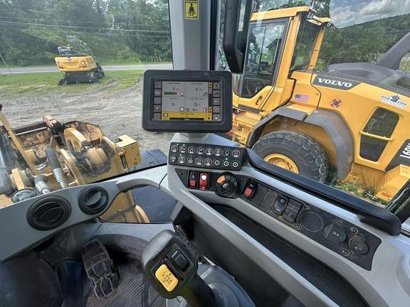 2018 CAT 938M - Cab w/ AC, Joystick Controls; Forks, Quick Coupler; 20.5 Tires; General Purpose Bkt
