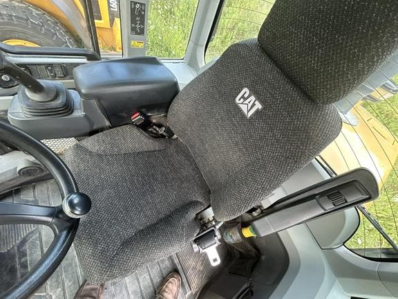 2018 CAT 938M - Cab w/ AC, Joystick Controls; Forks, Quick Coupler; 20.5 Tires; General Purpose Bkt