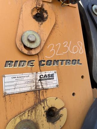 2011 CASE 621E XT WHEEL LOADER - Cab w/ AC; Quick Coupler; Power Shift Trans; 20.5 Tires; Tool Carrier; General Purpose Bkt; Options: Aux Hydraulics