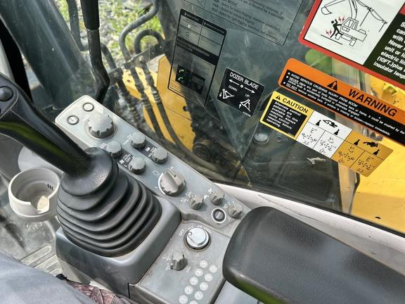 135G FT4 EXCAVATOR - Cab w/ AC; 20" Pads; Coupler