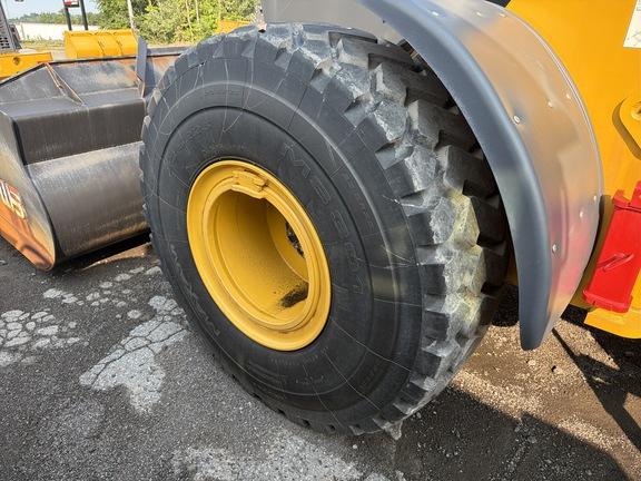 644 G TIER WHEEL LOADER - Cab w/ AC; 23.5 Tires; General Purpose Bkt; Options: Rear Camera