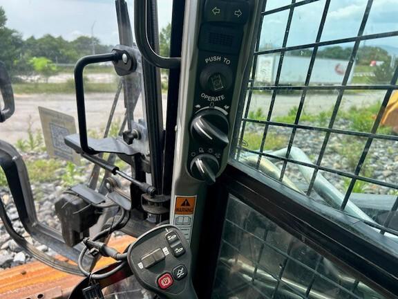 2021 NEW HOLLAND C345 - Cab w/ AC; Rubber Tracks; General Purpose Bkt