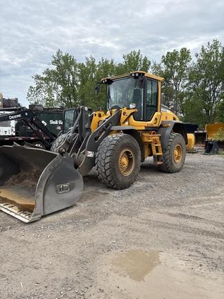 2022 VOLVO L70H - Cab w/ AC; Quick Coupler; Radials; General Purpose Bkt; Options: Aux Hydraulics, Rear Camera