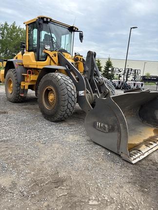 2022 VOLVO L70H - Cab w/ AC; Quick Coupler; Radials; General Purpose Bkt; Options: Aux Hydraulics, Rear Camera