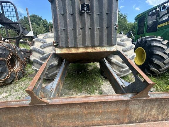 848L GRAPPLE SKIDDER - Cab w/ AC, Lever Steer; Dual Funct Grapple; Stacking Blade; 35.5 Tires