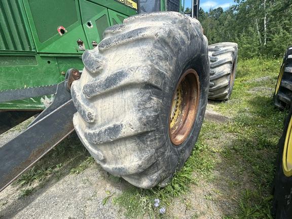 848L GRAPPLE SKIDDER - Cab w/ AC, Lever Steer; Dual Funct Grapple; Stacking Blade; 35.5 Tires