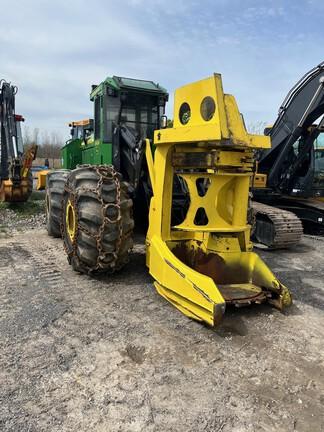 643K WHEELED FELLER BUNCHER - Cab w/ AC; Heavy Duty Axles; 28L Tires; Saw - Continuous