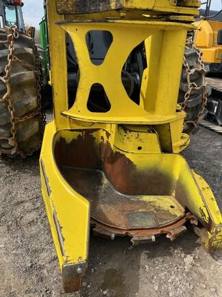 643K WHEELED FELLER BUNCHER - Cab w/ AC; Heavy Duty Axles; 28L Tires; Saw - Continuous