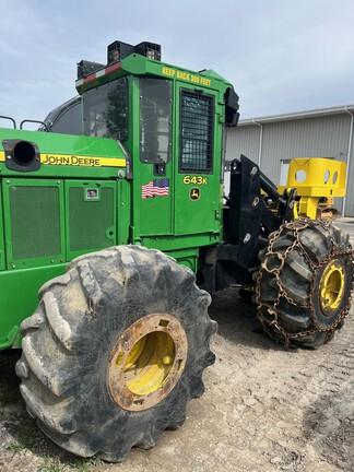 643K WHEELED FELLER BUNCHER - Cab w/ AC; Heavy Duty Axles; 28L Tires; Saw - Continuous