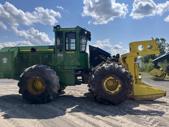 643K WHEELED FELLER BUNCHER - Cab w/ AC; Heavy Duty Axles; 28L Tires; Saw - Continuous