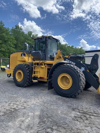 744 P-TIER 4WD LOADER - Cab w/ AC; General Purpose Bkt; Options: Rear Camera