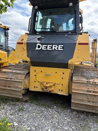 750L CRAWLER DOZER - Cab w/ AC; Low Ground Pressure; 34" Pads; Power-Angle-Tilt, 3.96 m (156 in.) Blade