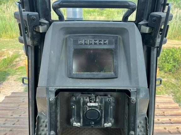 750L CRAWLER DOZER - Cab w/ AC; Low Ground Pressure; 34" Pads; Power-Angle-Tilt, 3.96 m (156 in.) Blade