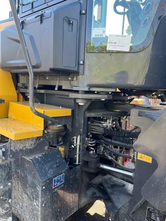 XCMG XC958U WHEEL LOADER - Cab w/ AC, Joystick Controls; General Purpose Bkt
