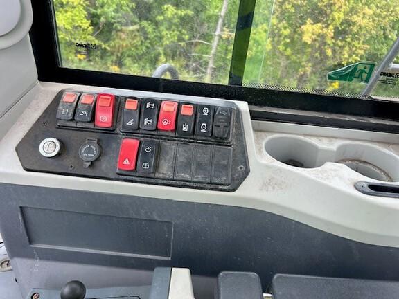 XCMG XC958U WHEEL LOADER - Cab w/ AC, Joystick Controls; General Purpose Bkt