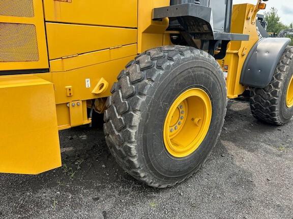 544 G-TIER WHEEL LOADER - Cab w/ AC, EH Joystick Controls; General Purpose Bkt; Options: Rear Camera