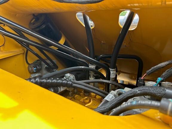 544 G-TIER WHEEL LOADER - Cab w/ AC, EH Joystick Controls; General Purpose Bkt; Options: Rear Camera