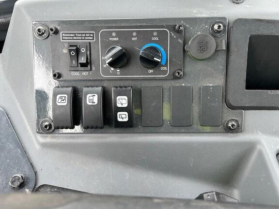 544 G-TIER WHEEL LOADER - Cab w/ AC, EH Joystick Controls; General Purpose Bkt; Options: Rear Camera