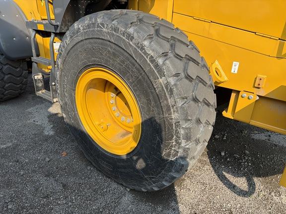 544 G-TIER WHEEL LOADER - Cab w/ AC; 20.5 Tires; General Purpose Bkt; Options: Rear Camera