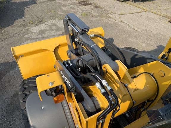 544 G-TIER WHEEL LOADER - Cab w/ AC; 20.5 Tires; General Purpose Bkt; Options: Rear Camera