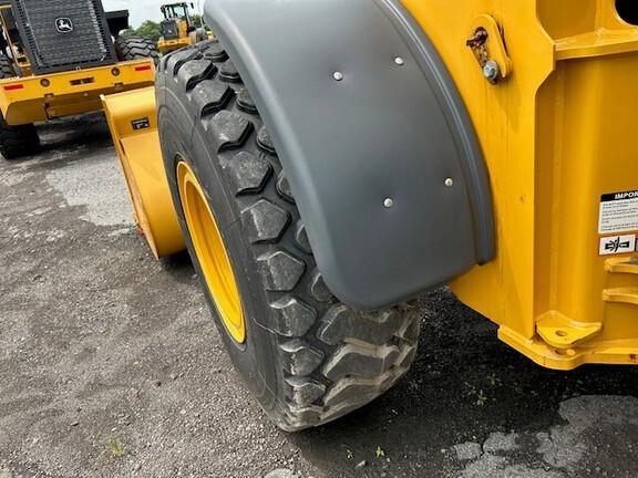 544 G-TIER WHEEL LOADER - Cab w/ AC, EH Joystick Controls; 20.5 Tires, Radials; General Purpose Bkt; Options: Rear Camera, Ride Control